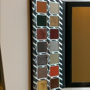 Naughty palette kylie jenner